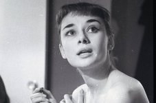 audrey-hepburn-1901.jpg