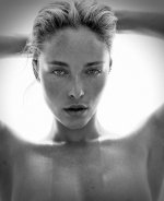 Elegant model Viktoria Yarovaya by François Lenski.jpg
