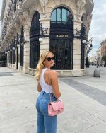 valentinaferragni_244003248_232726495561683_8906595508421418053_n-edit.jpg