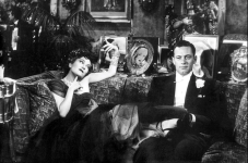 Gloria_Swanson__&__William_Holden__040.png