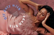 Vick Hope 02.jpg