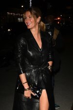 Gisele_Bundchen_attend_Frame_Denim_s_Fashion_Week_dinner_in_New_York_02-12-2024__17_.jpg