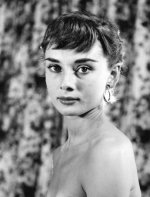 9972496_audrey_hepburn-0023.jpg