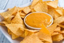 Nachos salsa queso..jpg