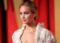 jennifer-lawrence-attends-the-2024-vanity-fair-oscar-party-news-photo-1710164206.jpg