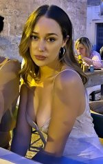 Alycia Debnam-Carey 4.jpg