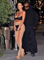 Bianca_Censori_at_Gigi_s_in_Los_Angeles_04-04-2024__1_.jpg