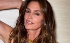 Cindy Crawford.jpeg