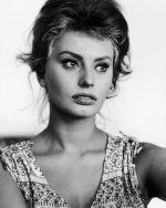 2020-06-06 10.47.58 2325584334985577073_sophialoren.jpg