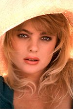 198907_Erika_Eleniak_00.jpg