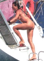 Victoria Abril - jolie petit cul!!!! farfadet.jpg