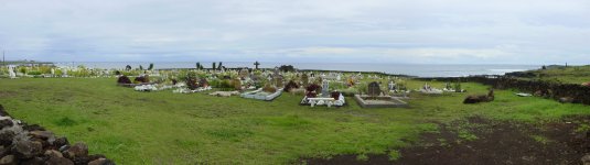 CementerioHangaRoa.JPG