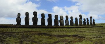Ahu Tongariki1.JPG