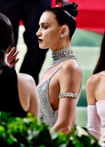 467259660_irina-shayk-86.jpg