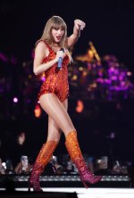 Taylor-swift-paris-050924-7-b0fcaa1a7dc14f2ca5c7a066dabc05c2.jpg