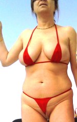 Ana microbikini3bis small.JPG