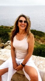 14050964_elizabeth-hurley.jpg