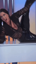 Katy Perry Dives on the Piano 😂 American Idol_1.gif