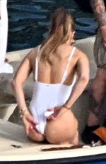 Jennifer Lopez 1.jpg