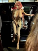Bianca_Censori_Arrives_at_restaurant_in_Paris_06-20-2024__29_.jpg