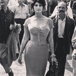 2020-06-04 03.18.49 2323908719655584068_sophialoren.jpg