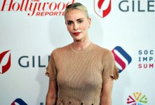 Charlize-Theron 05.jpg