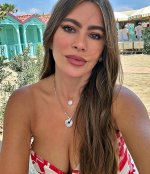 Sofia_Vergara 02.jpg